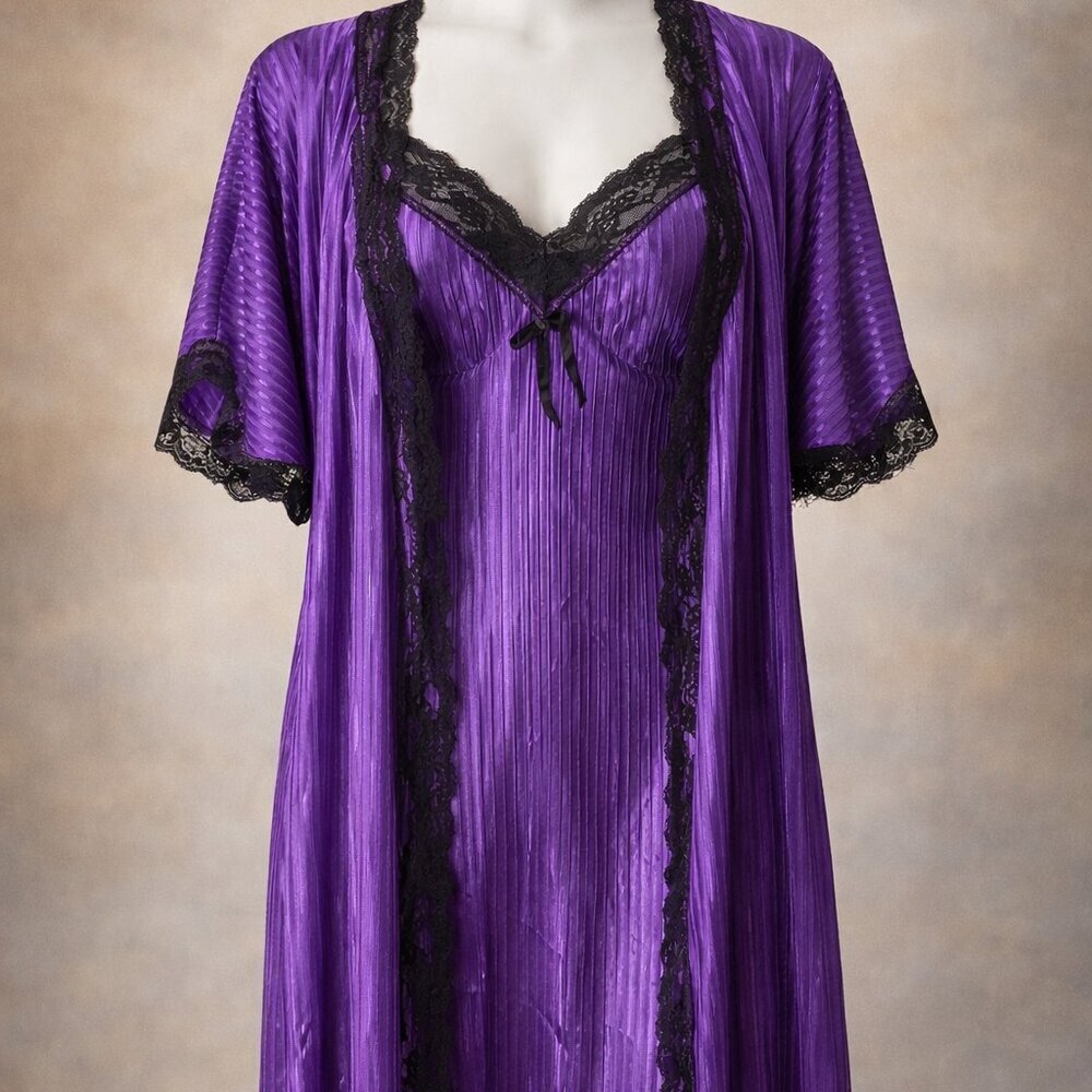 Vintage 2 piece set, purple slip and robe with black lace trim, size small